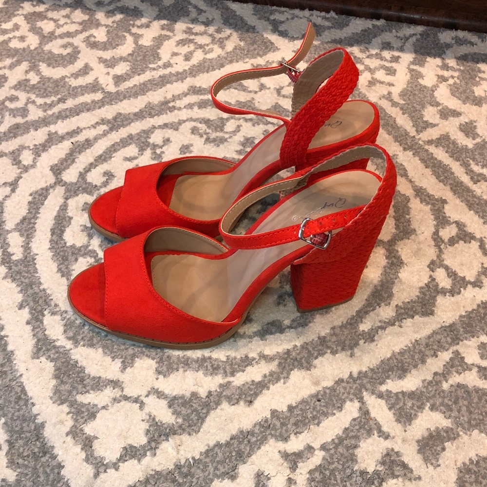 Qupid 8.5 Peep-Toe Heeled Sandal